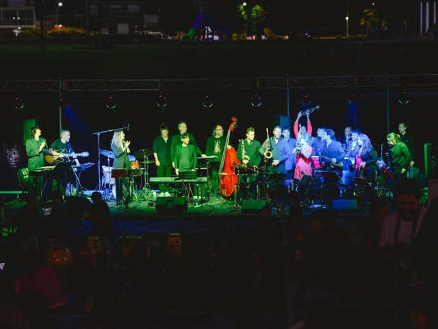 Cierre de Olavarra en Verano en la Casa del Bicentenario